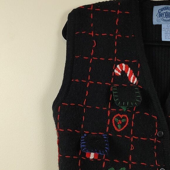 Cambridge Dry Goods Company Boiled Wool Embroidered Christmas Vest Size L - Picture 8 of 16